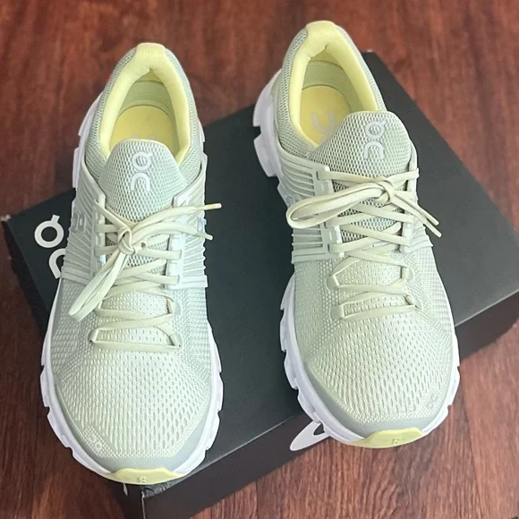 On Cloudswift Women’s Shoes - Picture 6 of 12